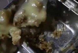 校方回应家长吐槽学生餐油太多：学校食用油用量有规定，已向家长解释清楚